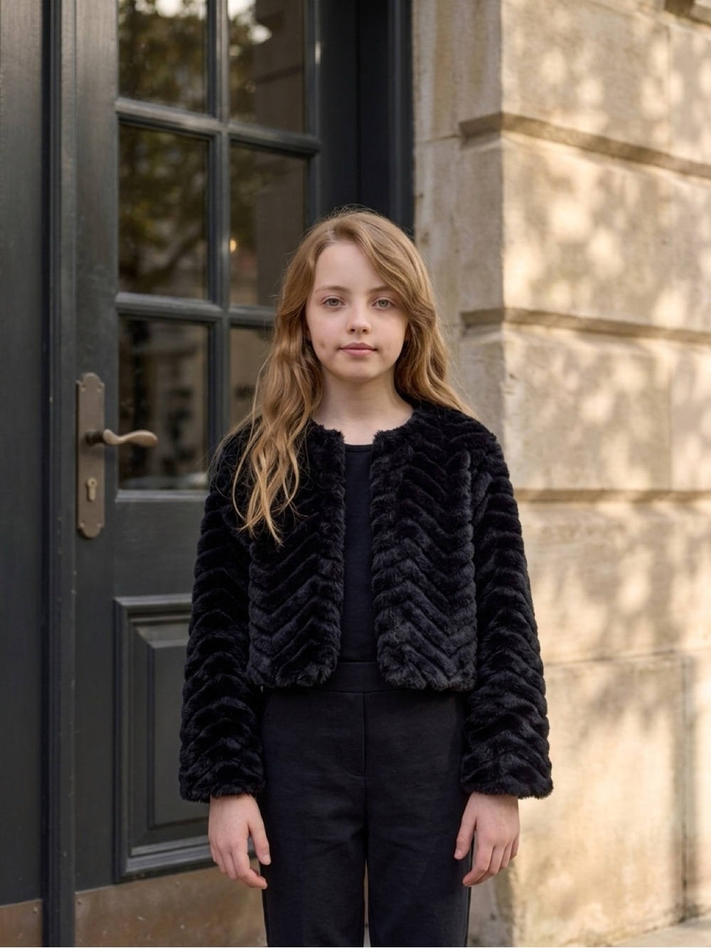 Girls faux fur jacket. Size 10-12
